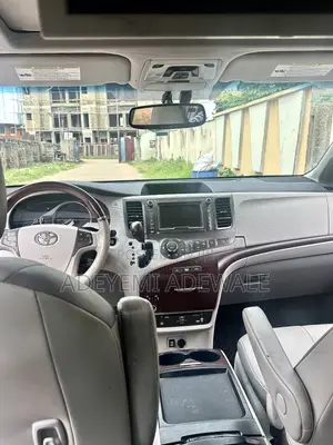 Toyota Sienna Limited 7 Passenger 2011 Gray