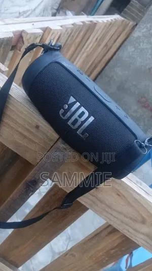 Neatly Used JBL Charge 5 Speaker for Sell