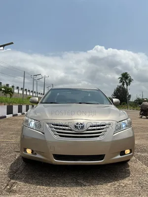 Toyota Camry LE 4dr Sedan (2.4L 4cyl 5A) 2008
