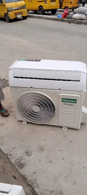 Uk Used 1.5hp Hisense Inverter AC