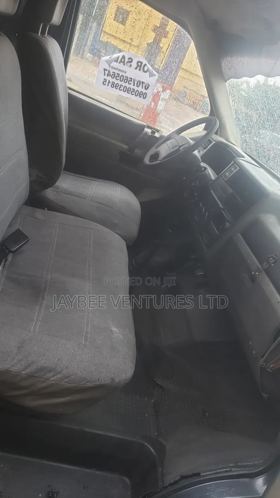 Volkswagen Transporter 1995 Yellow
