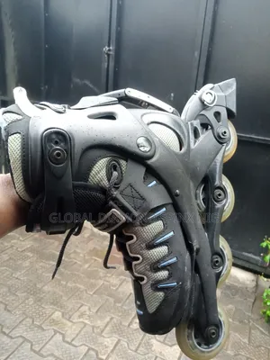 Skating Shoe