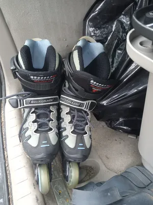 Skating Shoe