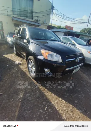 Toyota RAV4 2010 Black