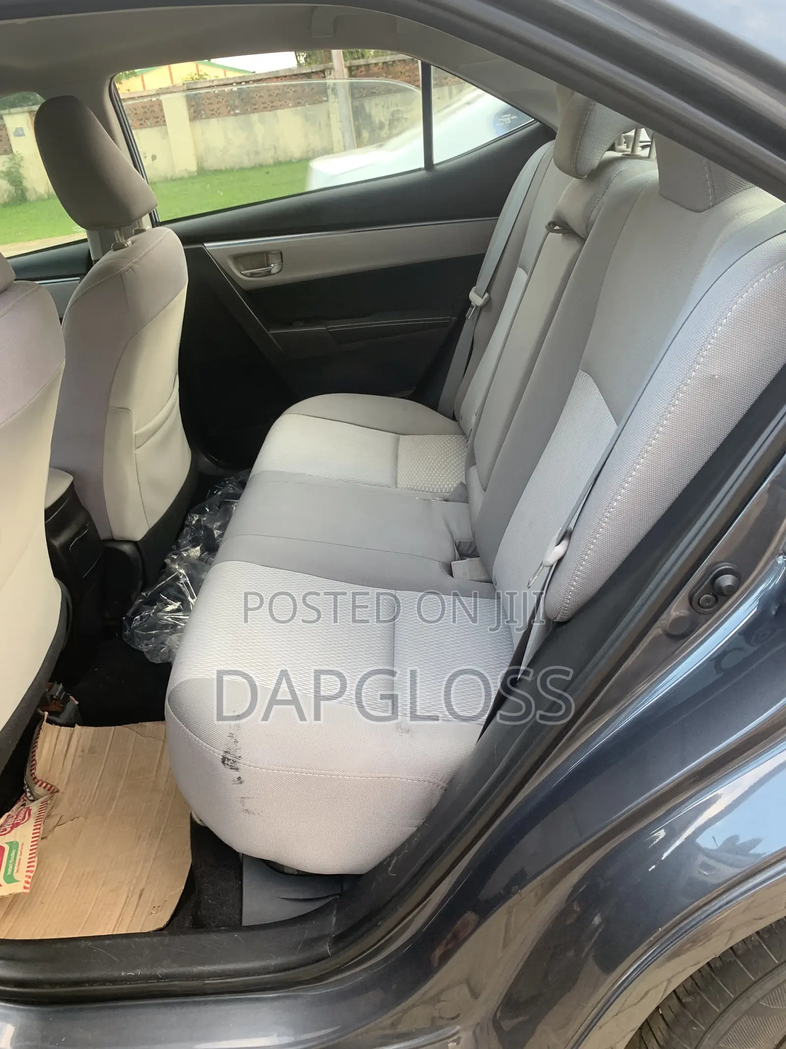 Toyota Corolla 2016 Gray