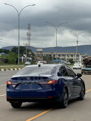 Toyota Camry XLE 2025 Blue