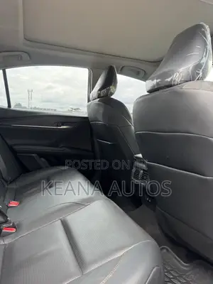 Toyota Camry XLE 2025 Blue