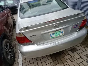 Toyota Camry 2005 Silver