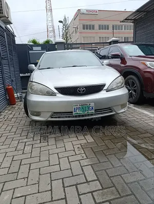 Toyota Camry 2005 Silver