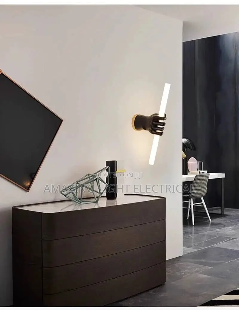 Hand Wall Luxury Lamp