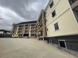 3bdrm Block of Flats in Maitama for rent