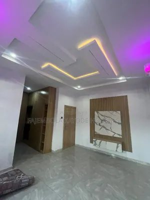3bdrm Bungalow in Ahoyaya Estate, Jericho for sale