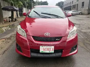 Toyota Matrix XRS Hatchback FWD (2.4L 4cyl 5A) 2009 Red