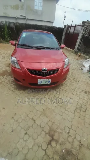 Toyota Yaris 1.3 2008 Red