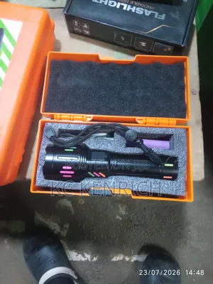 Morelite Zoom and Strobe Torchlight 600watts, Iron Body Rechargeable