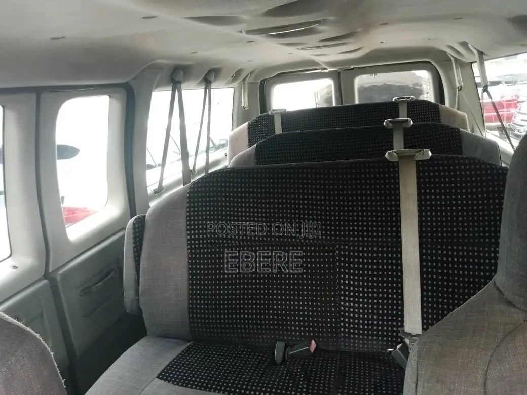 Ford E350 2010 Silver