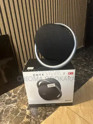 Onyx Studio 7