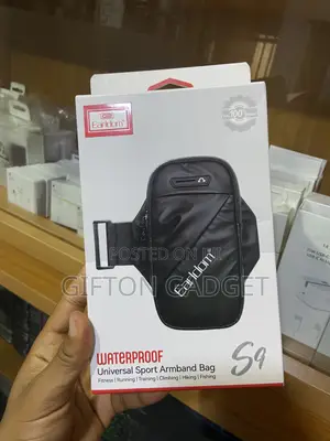 Earldom S9 Waterproof Universal Sport Armband Bag for Phone Fitness