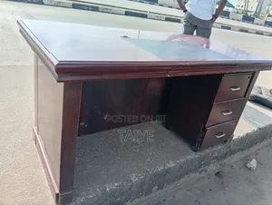 Executive Table Very Okay