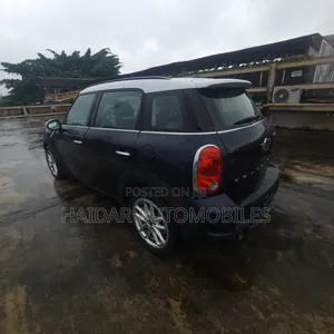 Mini Countryman 2016 Blue