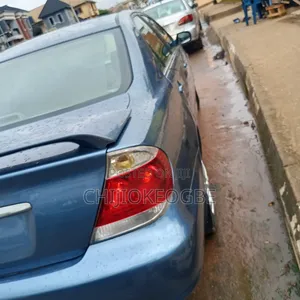 Toyota Camry 2004 Blue