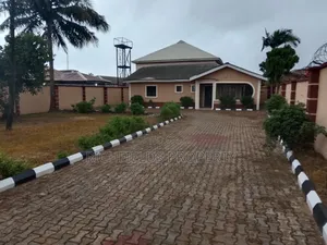 3bdrm Bungalow in Akintonde Road, Obafemi-Owode for rent