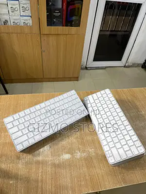 Uk Used Apple Magic Keyboard (Rechargeable)