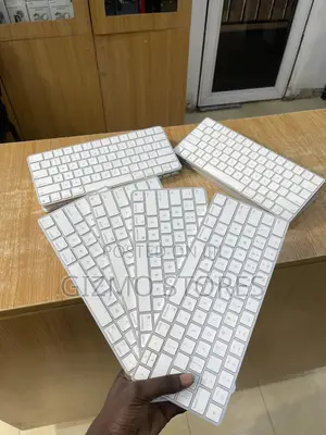 Uk Used Apple Magic Keyboard (Rechargeable)