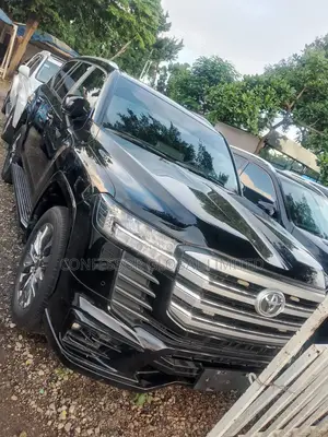 Toyota Land Cruiser 2023 Black