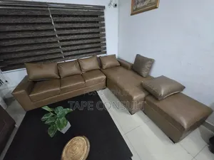 Quality Leather Set of Sofa With Table