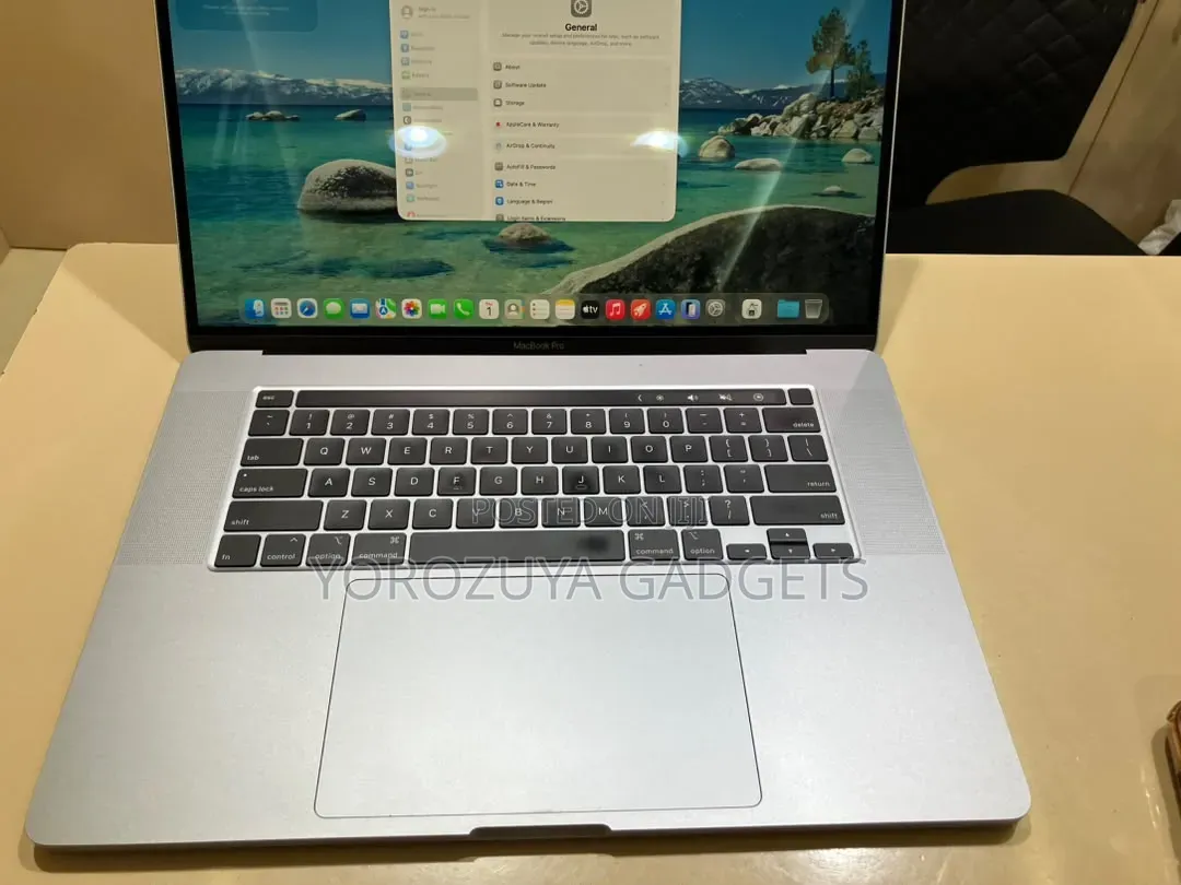 Laptop Apple MacBook Pro 2019 64GB Intel Core i9 SSD 1T
