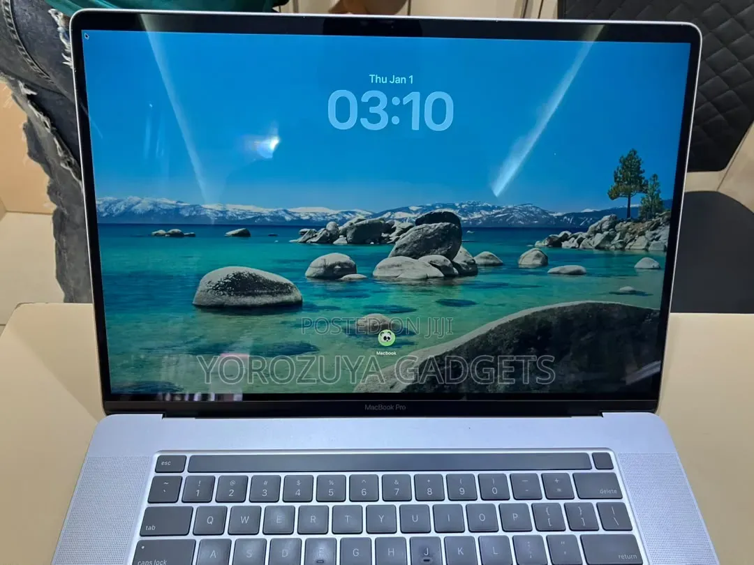 Laptop Apple MacBook Pro 2019 64GB Intel Core i9 SSD 1T