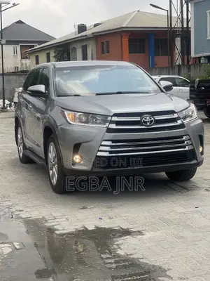 Toyota Highlander 2015 Silver