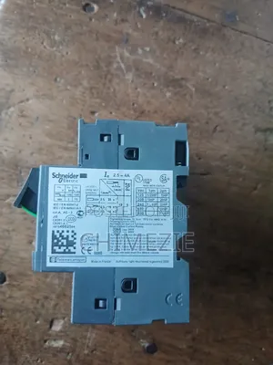 Manual Circuit Breaker