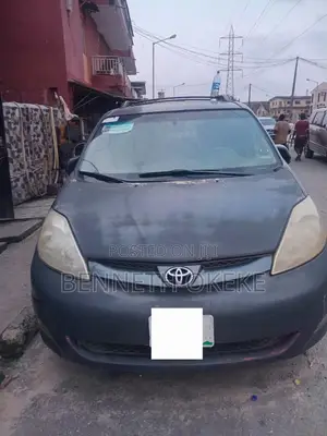 Toyota Sienna LE 2008 Gray