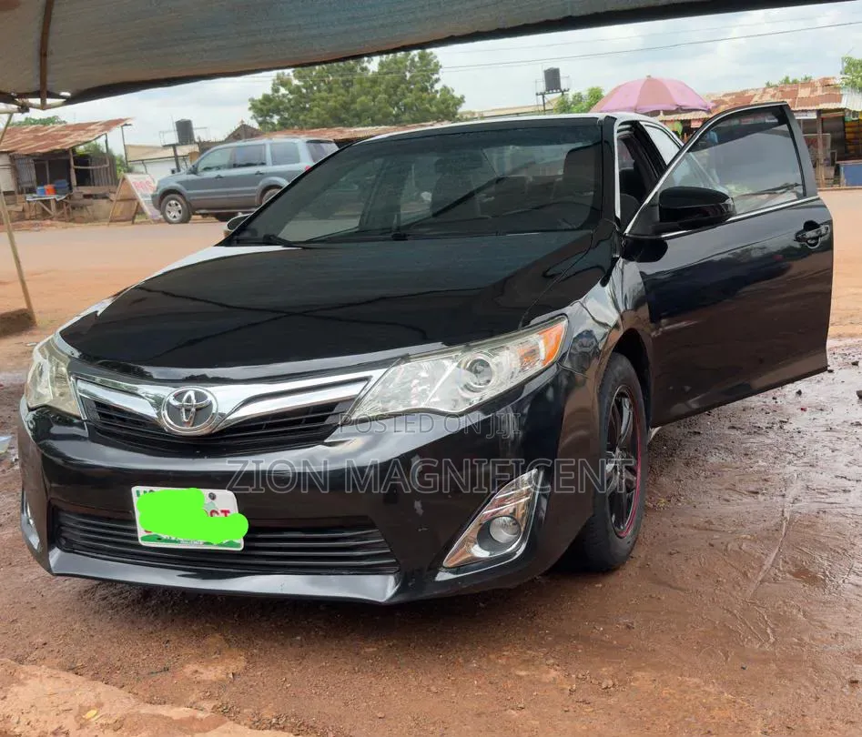 Toyota Camry 2014 Black