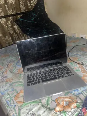 Laptop Apple MacBook Pro 2015 8GB Intel Core i5 SSD 512GB