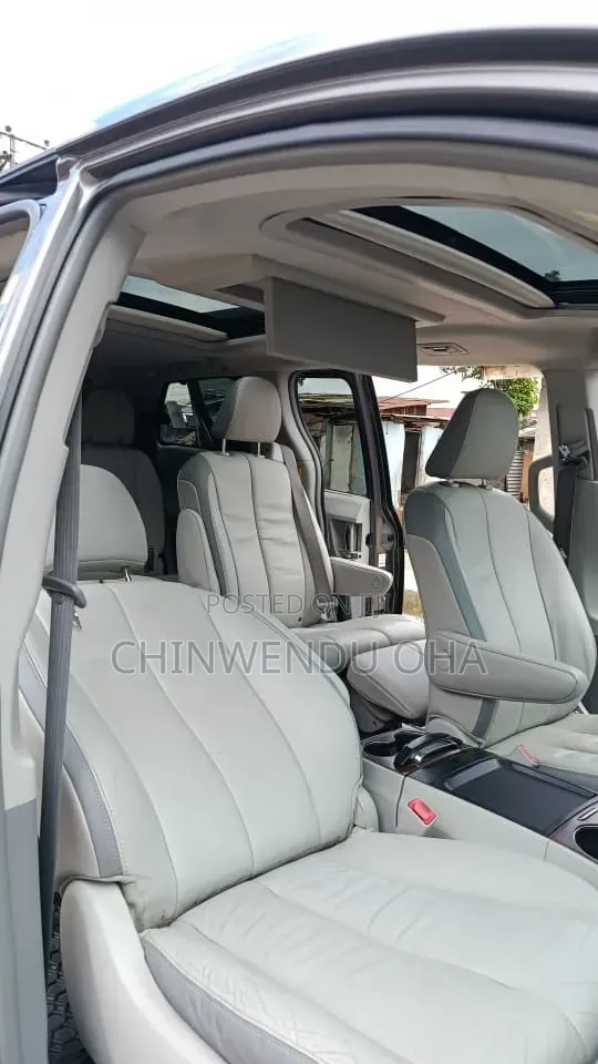Toyota Sienna 2010 Gray