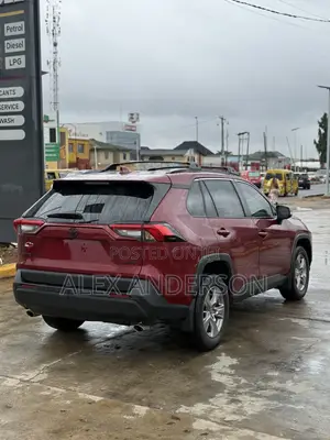 Toyota RAV4 XLE FWD 2024 Burgundy