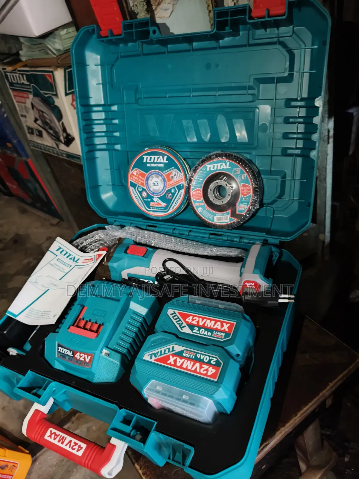 Total Cordless Angle Grinder 42Vmax