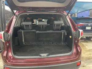 Toyota Highlander XLE 4dr SUV (3.5L 6cyl 6A) 2015 Maroon