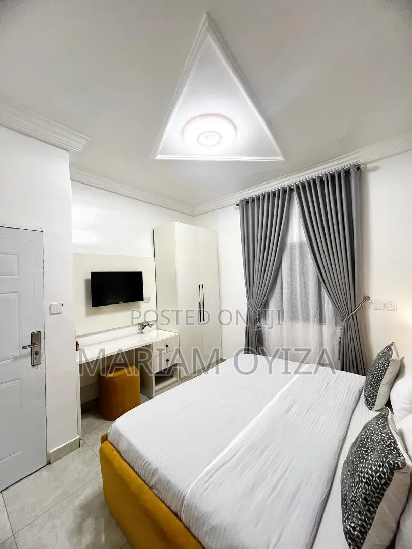 2 Bedroom Shortlet Apartment