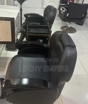 Professional Barber Salon Chair – ₦170,000 Each