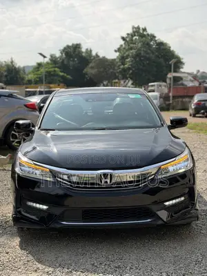Honda Accord Touring 4dr Sedan FWD (3.5L 6cyl 6A) 2016 Black