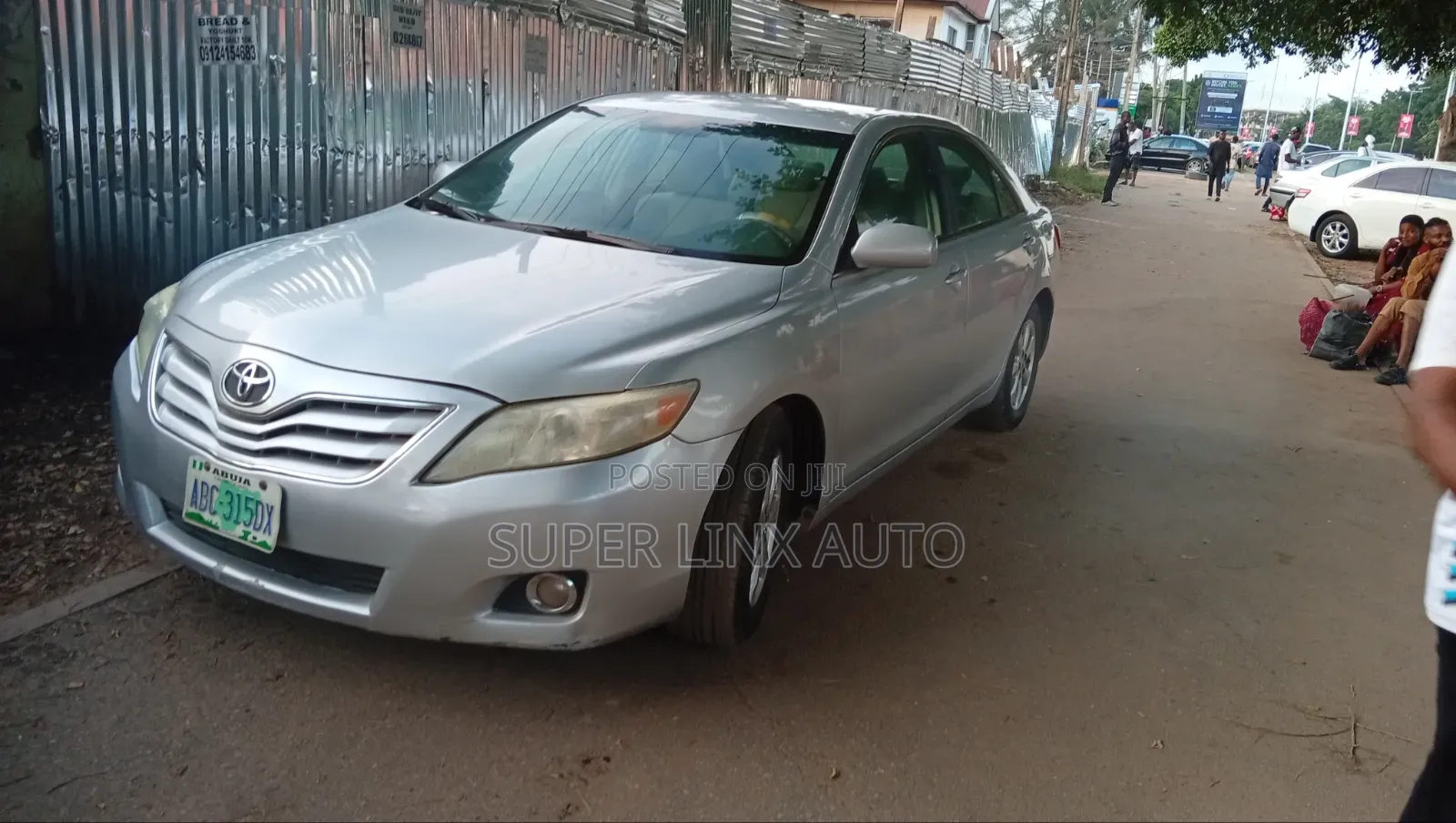 Toyota Camry 2010 Silver