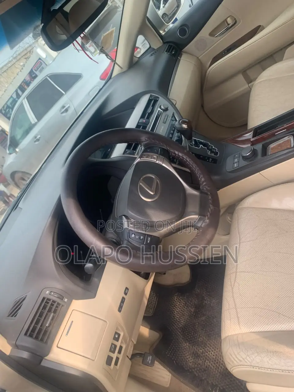 Lexus RX 2011 Gold
