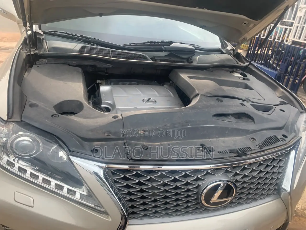 Lexus RX 2011 Gold