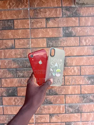 Apple iPhone XR 64 GB Red