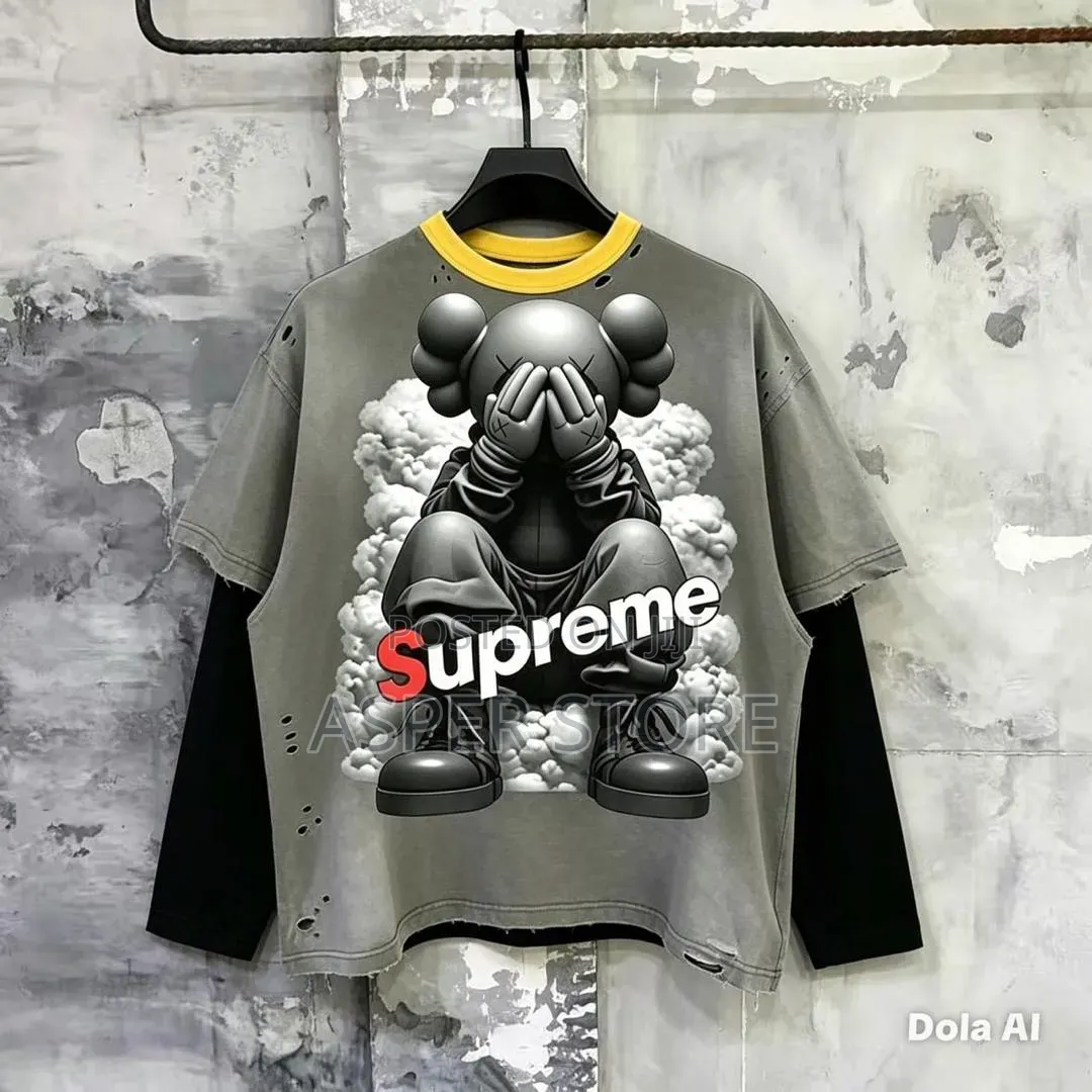 Well Branded Designer Double Hand Top