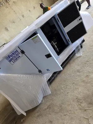《》This Is Brand New Perkins Diesel Soundproof Gen(sp125kva)1years Wty